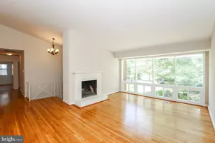 8401 Beech Tree Rd, Bethesda, MD 20817 - Photo 3