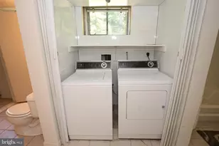 8401 Beech Tree Rd, Bethesda, MD 20817 - Photo 15