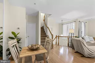 10345 Royal Woods Ct, Montgomery Village, MD 20886 - Photo 11