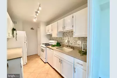 1900 Lyttonsville Road #114, Silver Spring, MD 20910 - Photo 3