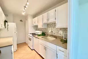 1900 Lyttonsville Rd, Silver Spring, MD 20910 - Photo 3