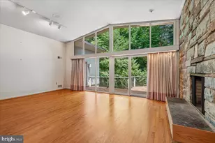 9009 Charred Oak Dr, Bethesda, MD 20817 - Photo 5