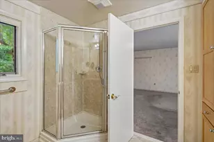9009 Charred Oak Dr, Bethesda, MD 20817 - Photo 19