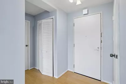 10201 Grosvenor Place #1205, North Bethesda, MD 20852 - Photo 3