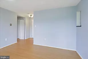 10201 Grosvenor Pl, North Bethesda, MD 20852 - Photo 9