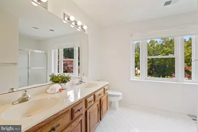 10904 Roundtable Court, Rockville, MD 20852 - Photo 25