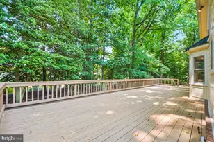 10904 Roundtable Ct, Rockville, MD 20852 - Photo 33