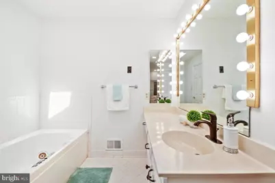 10904 Roundtable Court, Rockville, MD 20852 - Photo 21