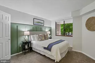 10101 Grosvenor Pl, Rockville, MD 20852 - Photo 15