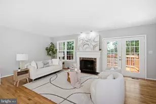 6028 Loganwood Dr, Rockville, MD 20852 - Photo 9