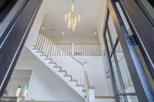 6301 Phyllis Ln, Bethesda, MD 20817 - Photo 5