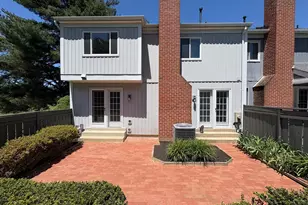 20643 Highland Hall Dr, Montgomery Village, MD 20886 - Photo 7