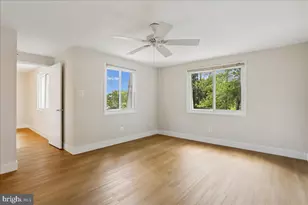 10400 Capehart Ct, Gaithersburg, MD 20886 - Photo 17