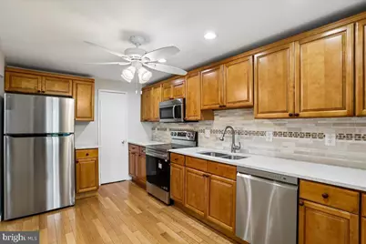 10400 Capehart Court, Gaithersburg, MD 20886 - Photo 9
