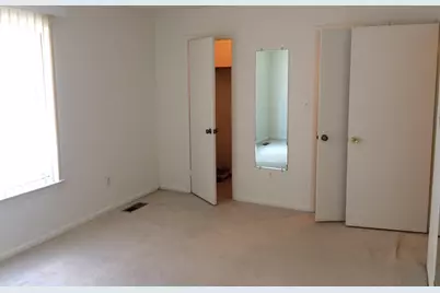 10712 Muirfield Drive, Potomac, MD 20854 - Photo 7