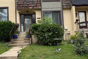 10712 Muirfield Dr, Potomac, MD 20854 - Photo 1