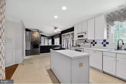 7317 Olive Tree Court, Gaithersburg, MD 20879 - Photo 3