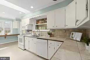 5512 Uppingham St, Chevy Chase, MD 20815 - Photo 19