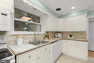 5512 Uppingham St, Chevy Chase, MD 20815 - Photo 21