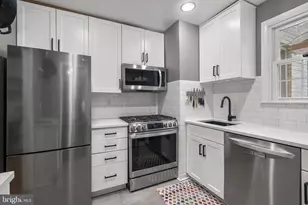2402 Colston Dr, Silver Spring, MD 20910 - Photo 15