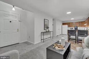 5702 Brewer House Cir, Rockville, MD 20852 - Photo 7