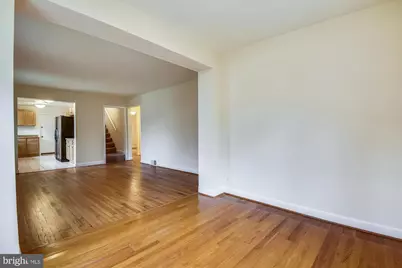 210 E Hamilton Avenue, Silver Spring, MD 20901 - Photo 9