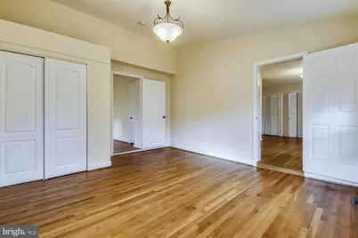 210 E Hamilton Avenue, Silver Spring, MD 20901 - Photo 11