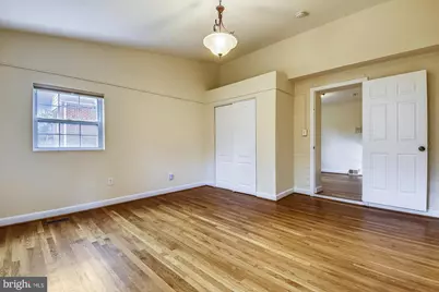 210 E Hamilton Avenue, Silver Spring, MD 20901 - Photo 7