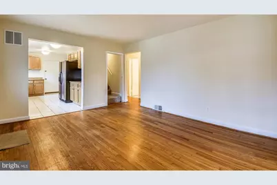210 E Hamilton Avenue, Silver Spring, MD 20901 - Photo 31