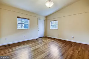 210 E Hamilton Ave, Silver Spring, MD 20901 - Photo 17