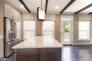 10225 Hilltop Ascent Dr, Rockville, MD 20850 - Photo 19