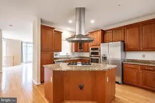 467 Winding Rose Dr, Rockville, MD 20850 - Photo 21