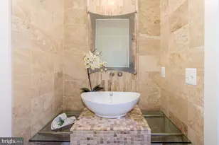 9715 Singleton Dr, Bethesda, MD 20817 - Photo 17