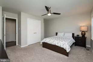 5920 Maplewood Park Pl, Bethesda, MD 20814 - Photo 29