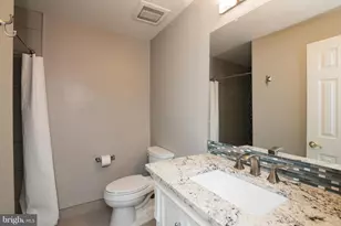 5920 Maplewood Park Pl, Bethesda, MD 20814 - Photo 23