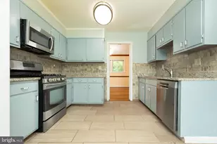 11506 Karen Dr, Rockville, MD 20854 - Photo 9
