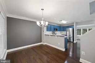 18613 Village Fountain Dr, Gaithersburg, MD 20874 - Photo 5