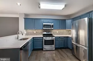 18613 Village Fountain Dr, Gaithersburg, MD 20874 - Photo 3