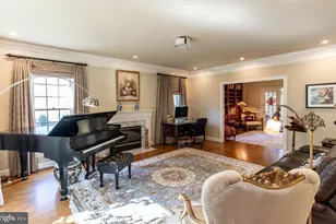 10117 Meyer Point Terrace, Potomac, MD 20854 - Photo 5