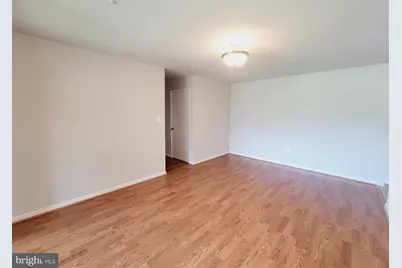 7908 Pearlbush Drive #301, Gaithersburg, MD 20879 - Photo 5