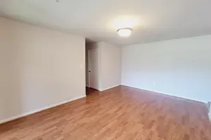 7908 Pearlbush Dr, Gaithersburg, MD 20879 - Photo 5