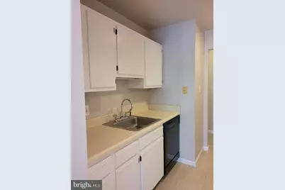 7908 Pearlbush Drive #301, Gaithersburg, MD 20879 - Photo 11