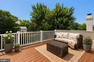 5601 Vernon Pl, Bethesda, MD 20817 - Photo 7