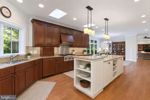 5601 Vernon Pl, Bethesda, MD 20817 - Photo 17