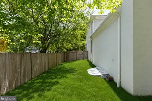 5601 Vernon Pl, Bethesda, MD 20817 - Photo 5