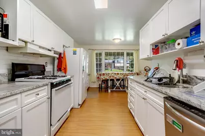 11802 Enid Drive, Potomac, MD 20854 - Photo 17