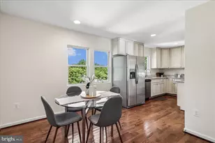 9235 Hummingbird Terrace, Gaithersburg, MD 20879 - Photo 13