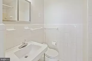 10401 Grosvenor Pl, Rockville, MD 20852 - Photo 63