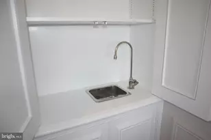 10401 Grosvenor Pl, Rockville, MD 20852 - Photo 37