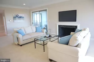 10401 Grosvenor Pl, Rockville, MD 20852 - Photo 13